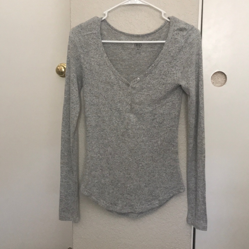 Grey long sleeve